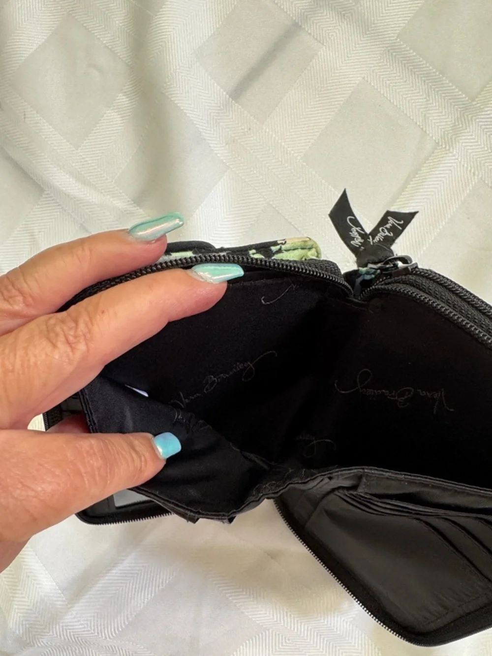 Vera Bradley Quilted Floral Zip Wallet Clutch.